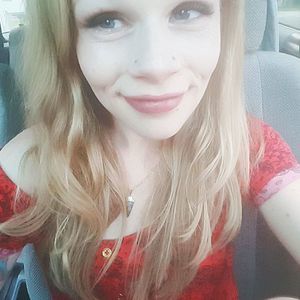 Meet your Posher, Carlee